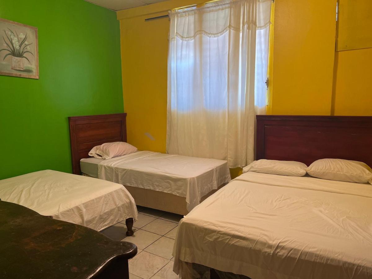 Hotel La Guacamayos La Ceiba Dış mekan fotoğraf